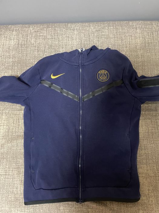 Nike tech fleece горнище