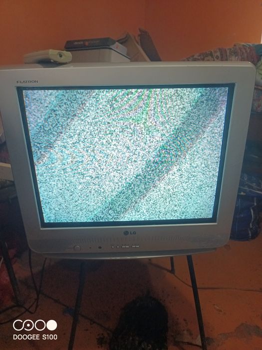 Продам телевизор LG