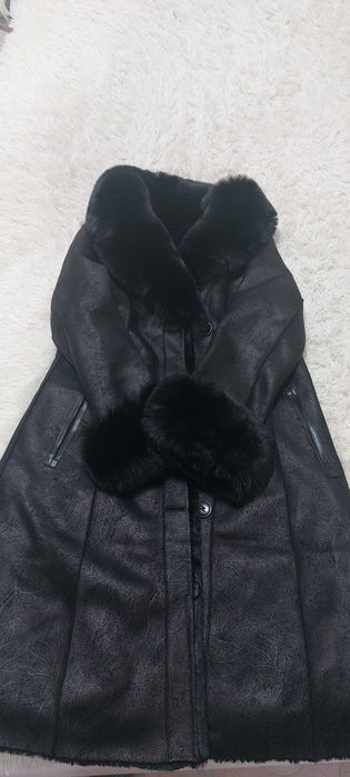 Шуба из цигейки  натуральная.