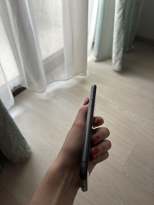 iPhone 11, Black, 64 GB