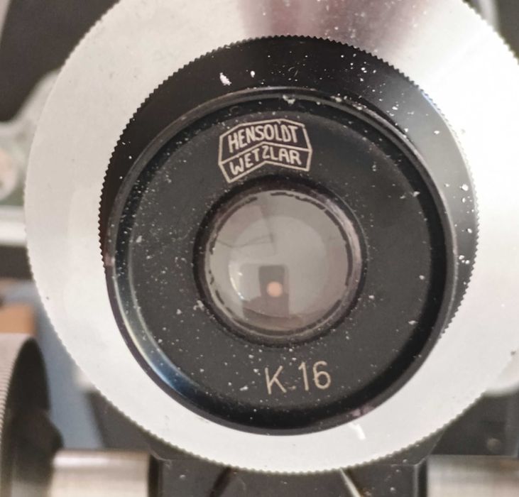 Като нов немски лабораторен микроскоп HENSOULT WETZLAR с три обектива
