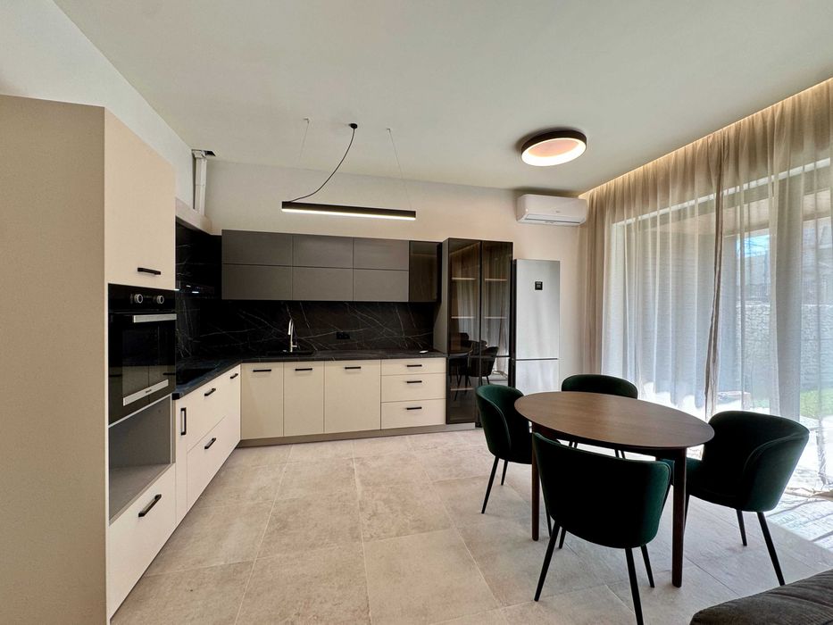 Дава се под наем Тристаен апартамент в София, 7-ми 11-ти километър - 130 кв.м за 1895.16 € - Снимка #2