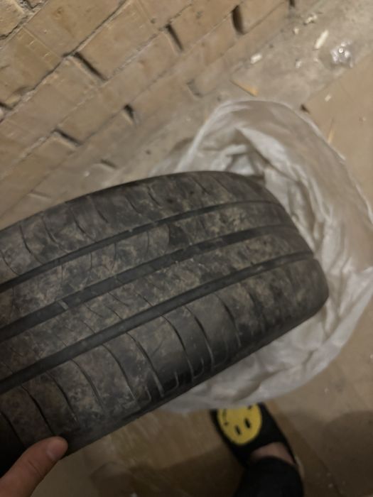 Продам шины michelin 205/60 р.16