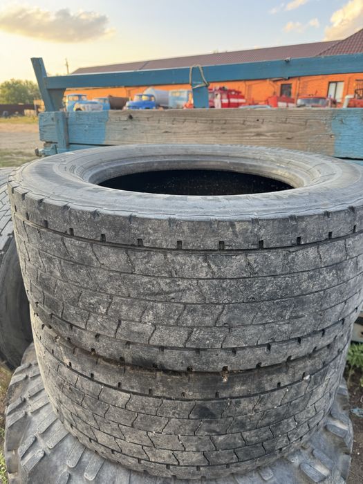 Продам шины на грузовое авто