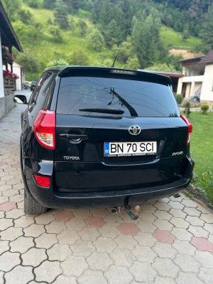 Se vinde  Toyota RAV4