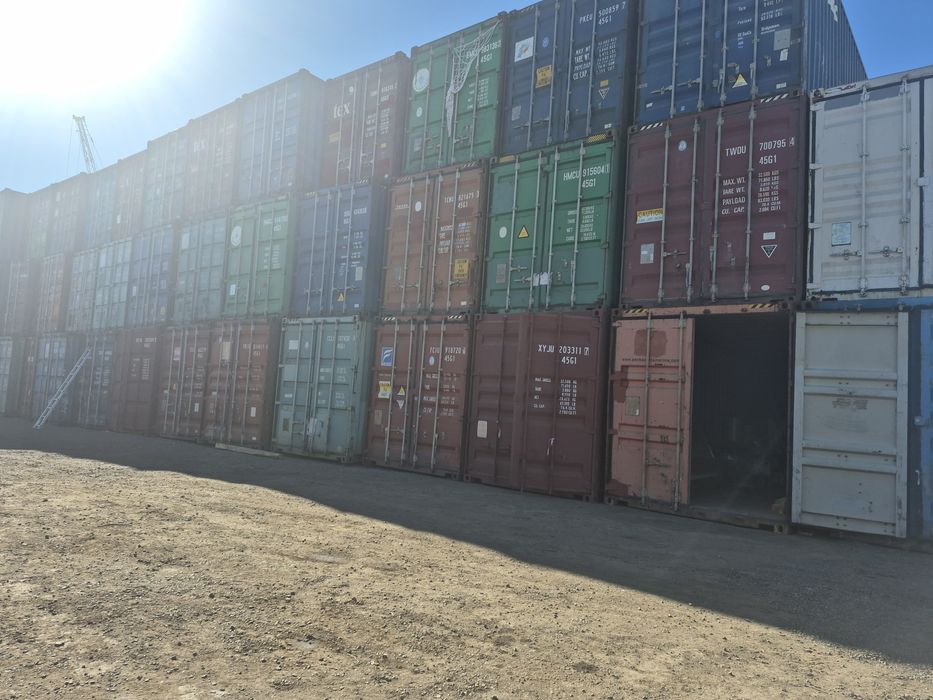 В наличии 40 тонные контейнера