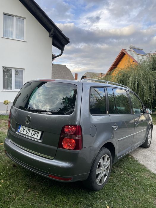 Volkswagen touran