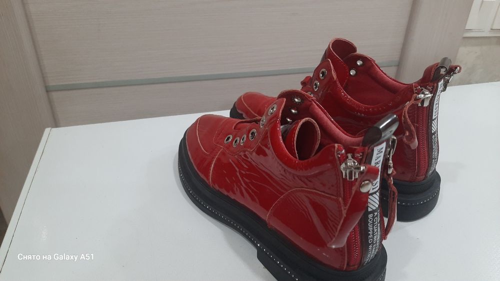 Отдам за 2 Казахстанских шоколадки