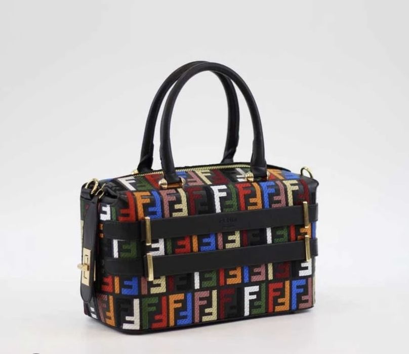 Дамска чанта Фенди