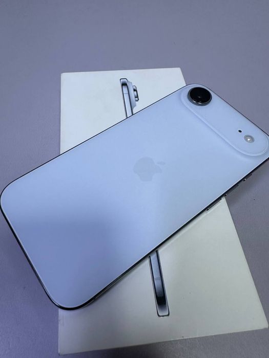 IPhone air, 256 ГБ, белый, 8 ГБ/ СТ 952824