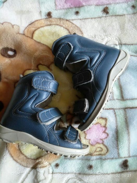 Ортопедические сандалии