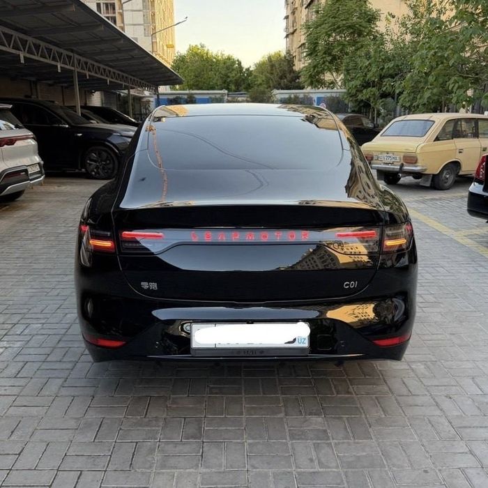 Leapmotor C01 электр 525км фулл 2025