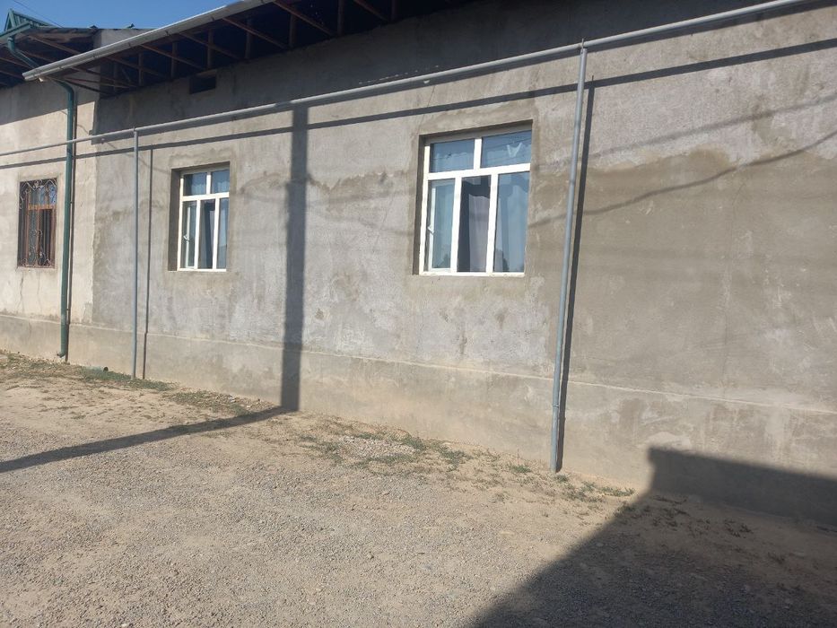 Ховли сотилади, Шахар постидан 7 км Чиноз томонга