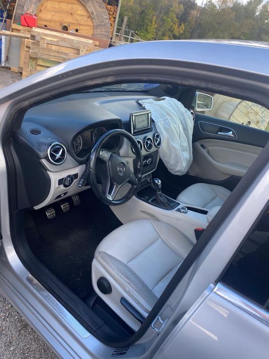 Мерцедес В класа W246 дизел и бензин,ръчна и автомат на части !