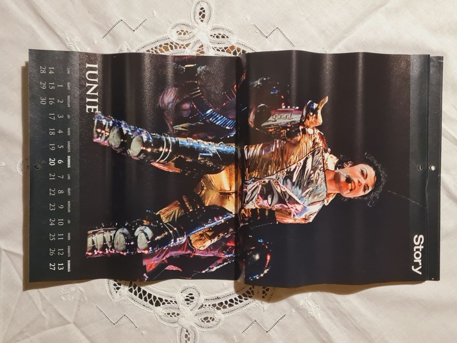 Calendar Michael Jackson 2010 , 12 postere , nou