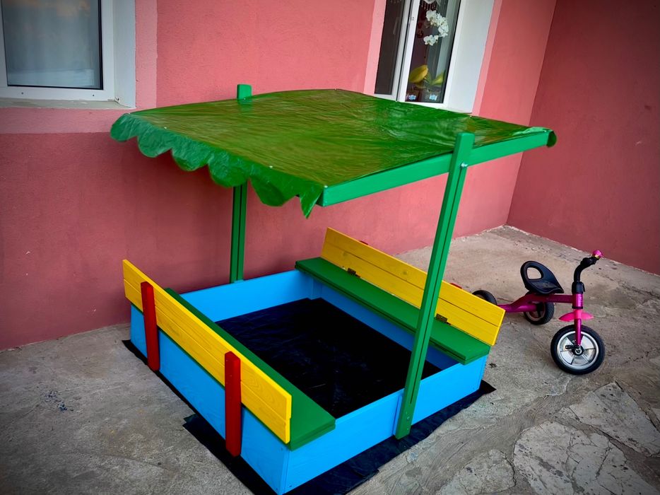 Детски пясъчник с пейки и капак(доп.сенник) -опция за гравиране