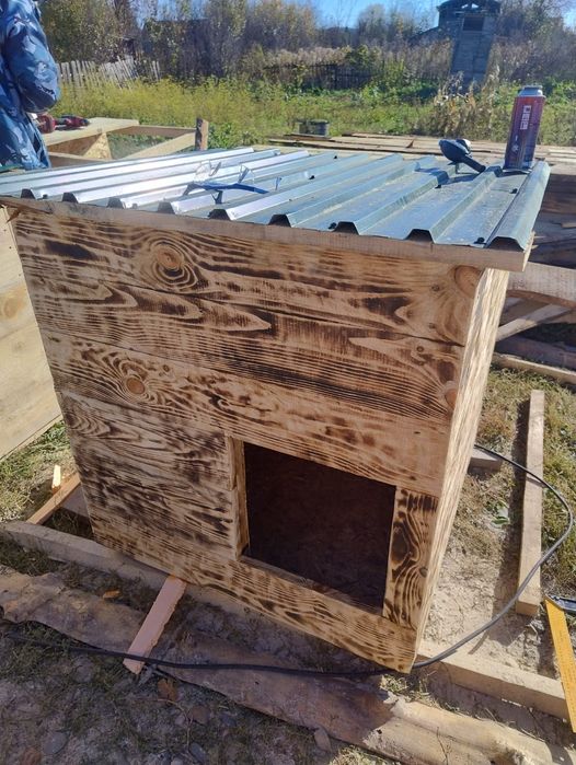 Продам будку готовая  утепленная