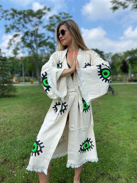 Универсално кимоно