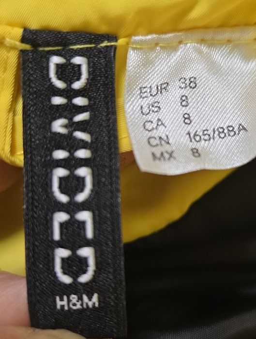 Късо зимно яке на H&М