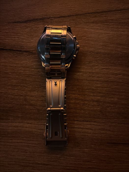 Часы Casio наручные Срочно