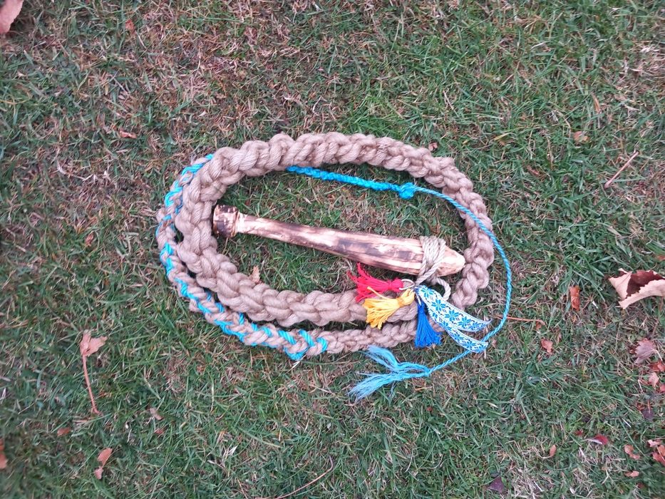 Bici tradițional romanesc împletit în 4