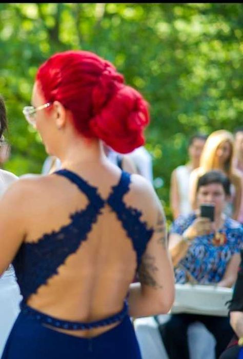 Красива бална рокля