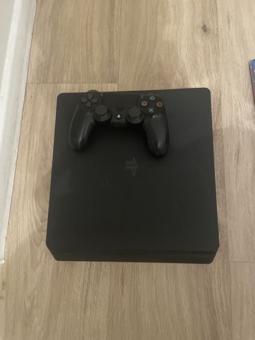 Ps4+ 3 jocuri+ controller+ cameră