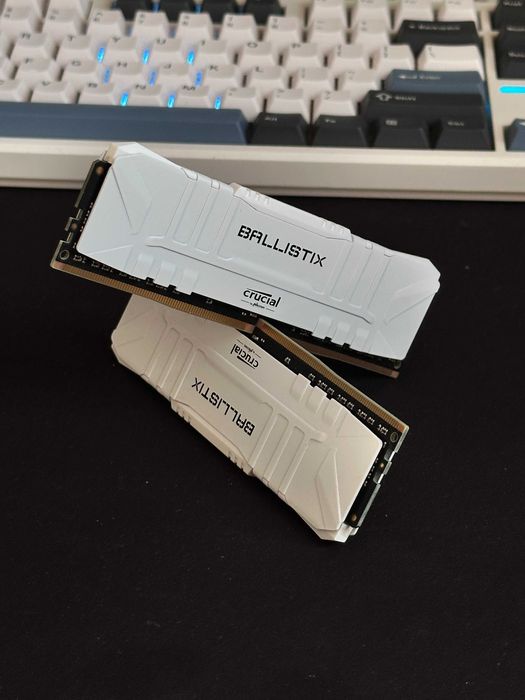 Crucial Ballistix DDR4 3200 MHz RAM 16GB (8x2) | Holati ideal!