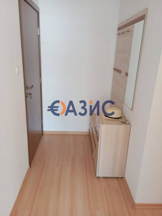 Продава се Тристаен апартамент в к.к. Слънчев бряг - 70 кв.м за 540 €/кв.м - Снимка #3