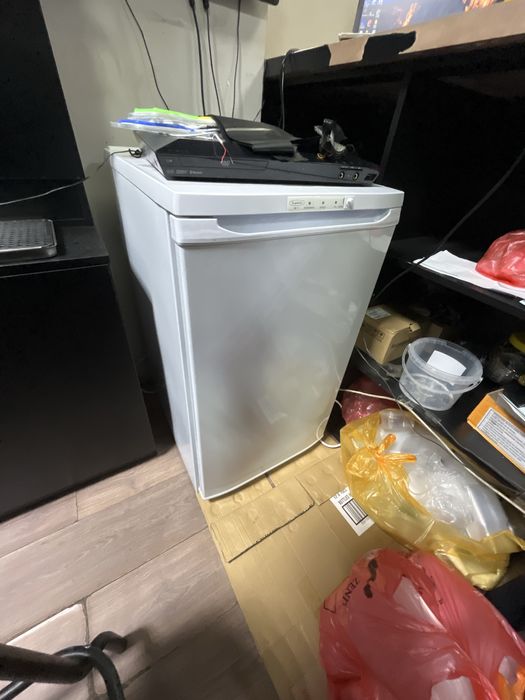 Продам холодильники и