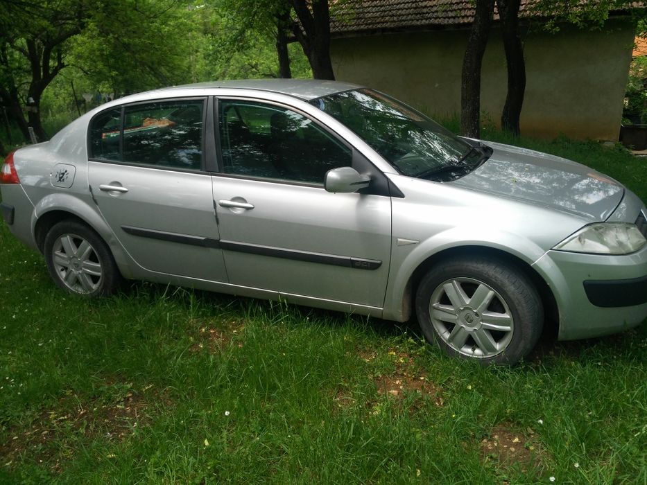 Рено меган седан 1.5 дци.НА ЧАСТИ!!