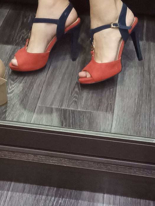 Продам туфли и босоножки