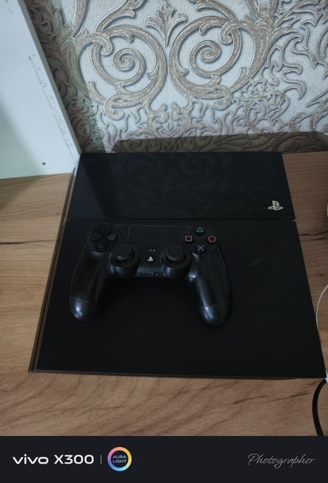 PlayStation 4 не рабочий на запчасти