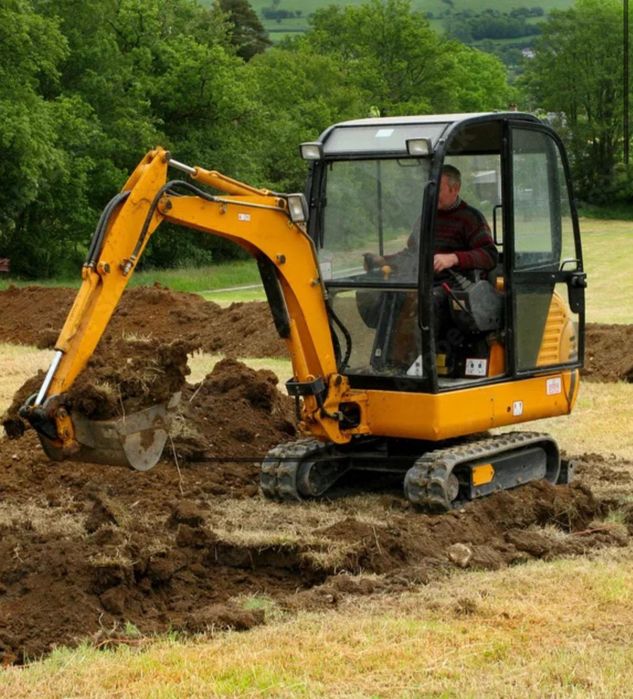 Taluzări ,demolări ,branșamente gaz apa canalizare,