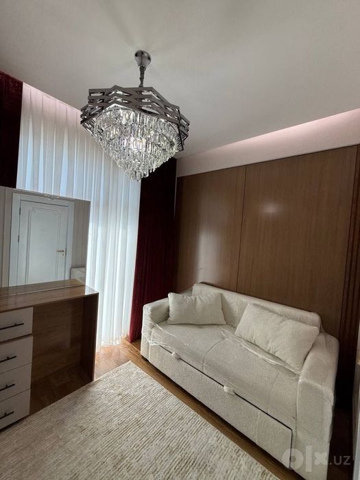 Яккасарой.  Саламатина.   Новостройка