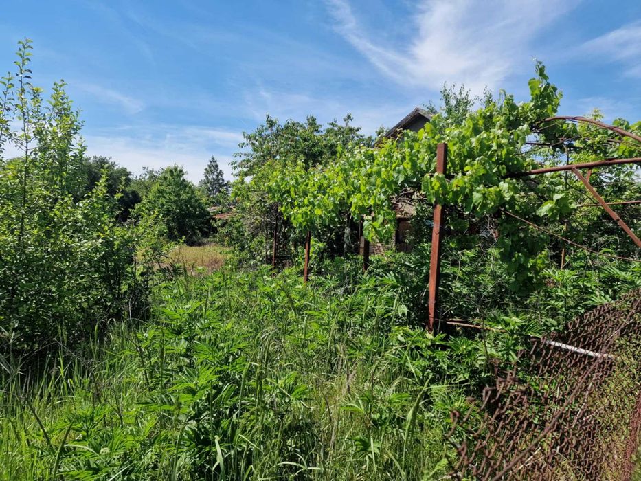Дворно място / парцел с постройка в село Преспа, община Балчик