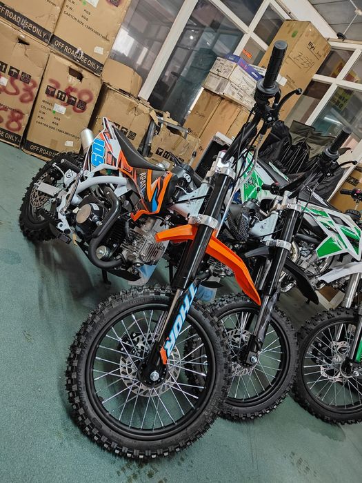 Мотоцикл кроссовый