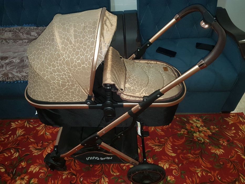 Продаётся срочно Детская Коляска