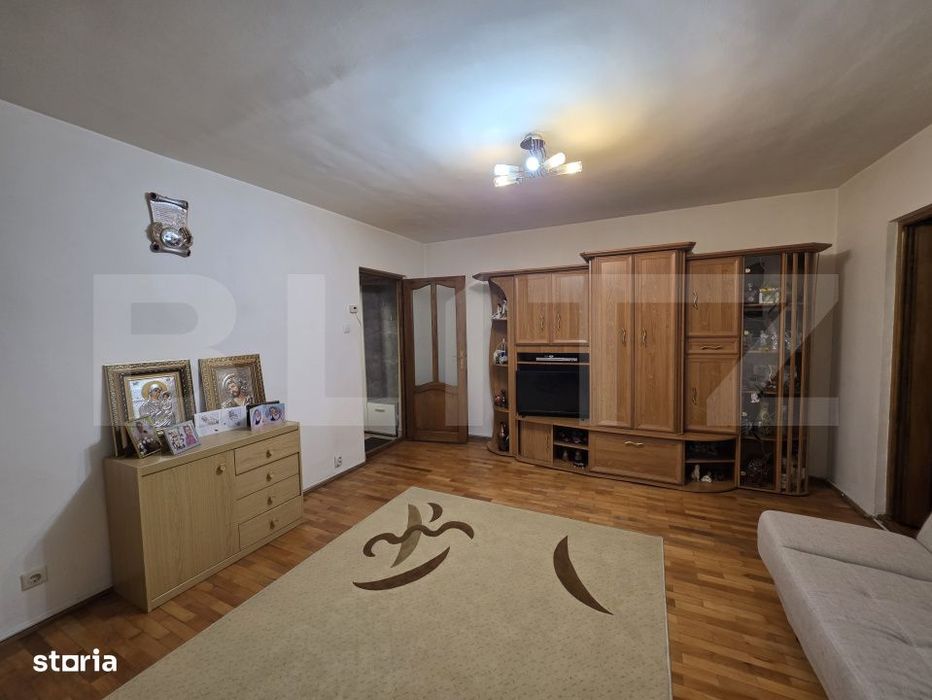 Apartament de vanzare, 55.36 mp, zona Micro 16