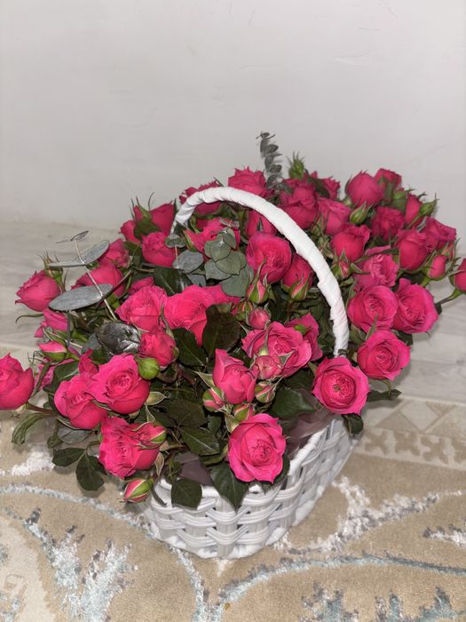 Букет Цветы в корзине