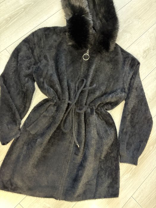 Черна Жилетка тип палто с косъм ангора