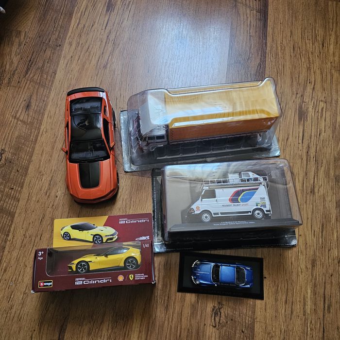 Колекционерски метални модели в различни мащаби.