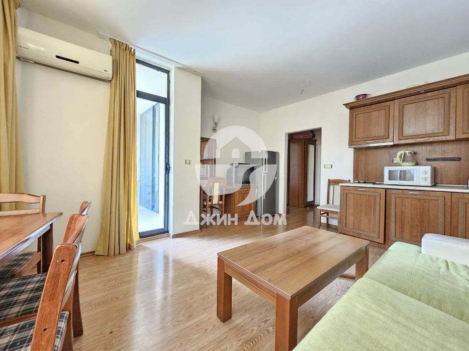 Продава се Двустаен апартамент в к.к. Слънчев бряг - 63 кв.м за 1080 €/кв.м - Снимка #2