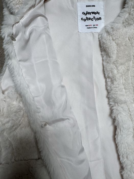 Vesta blana fete, ZARA, 9-10 ani, 140 cm