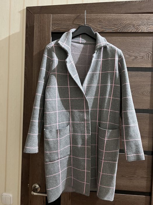 Женское пальто . Размер 42