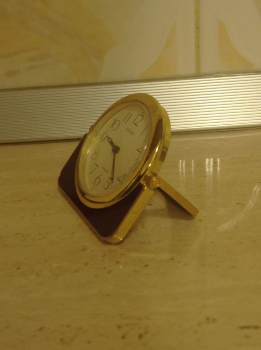 Ceas Seiko vintage colectie suport metalic