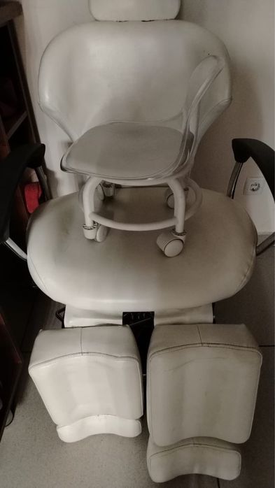 Продам педикюрное кресло
