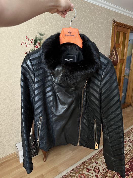 Кожаная куртка с норковым воротником
