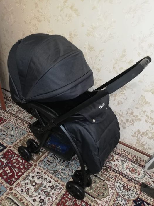 Коляска прогулочная TOMIX