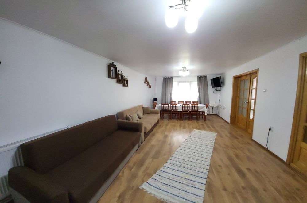 Casa de vacanta de vanzare in Lepsa